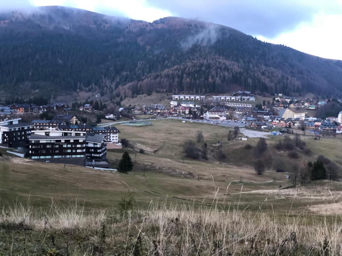 Utulny Apartman Triangel 50M Od Lyziarskeho Vleku Zahradky Donovaly Exterior foto